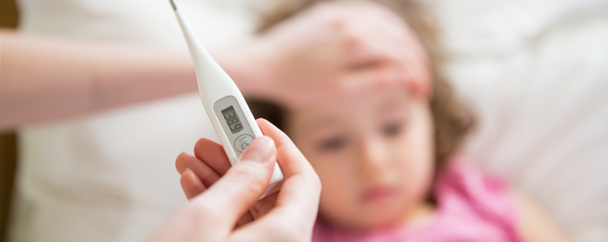 ¿Qué hacer si un niño tiene fiebre?