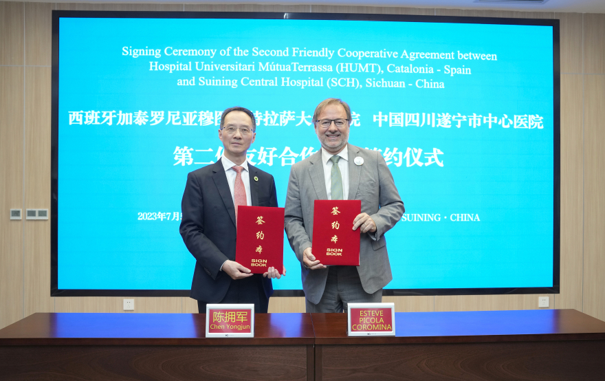 L’Hospital Universitari MútuaTerrassa renova l'acord de col·laboració amb el Suining Central Hospital de Xina