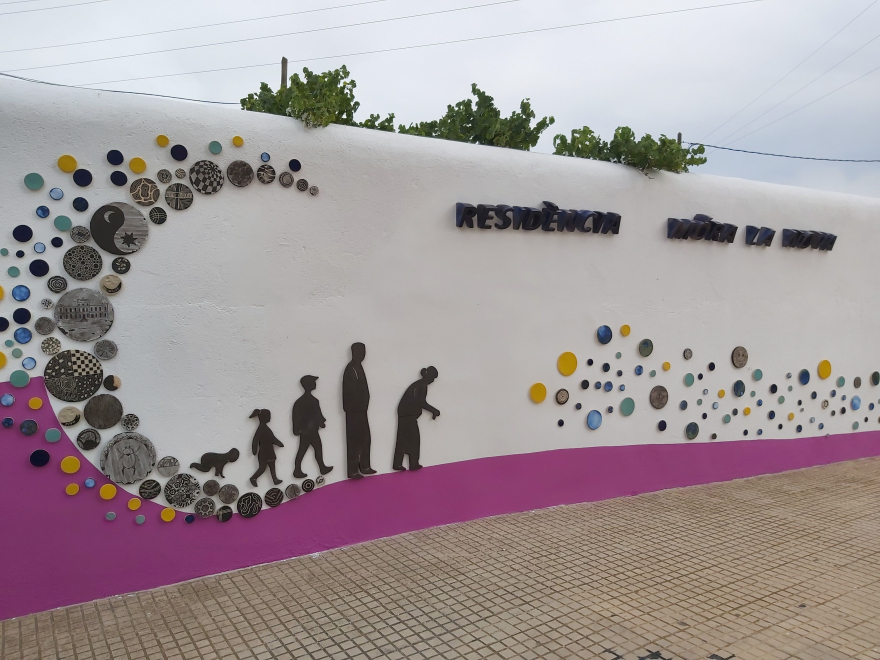 La Residencia para personas mayores Móra La Nova estrena un mural